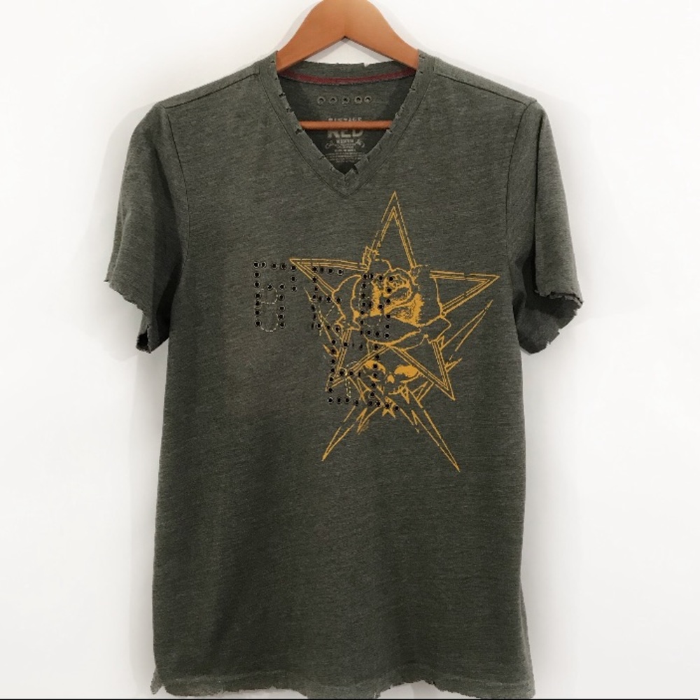 VINTAGE RED Destructed Rebel Star Tee